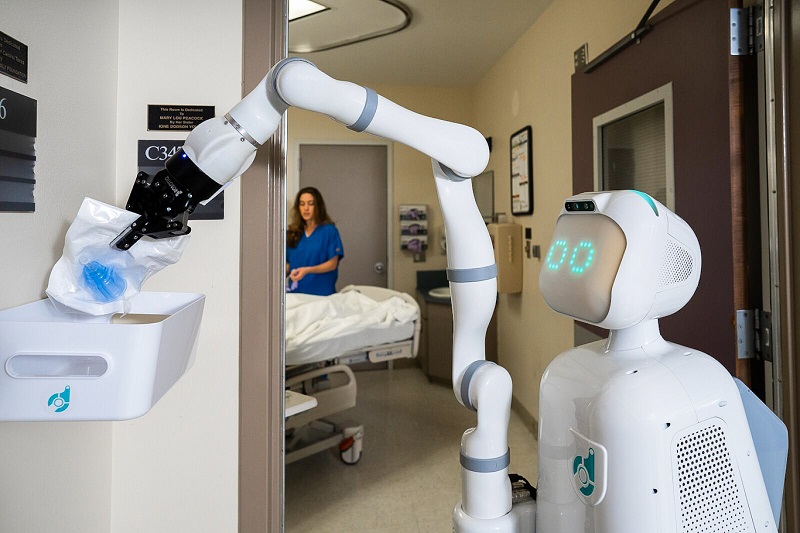 Robotics In Health Care: A Closer Look At Their Many Uses