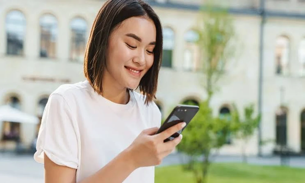 Data Roaming Packages Explained: What to Check Before You Leave Malaysia